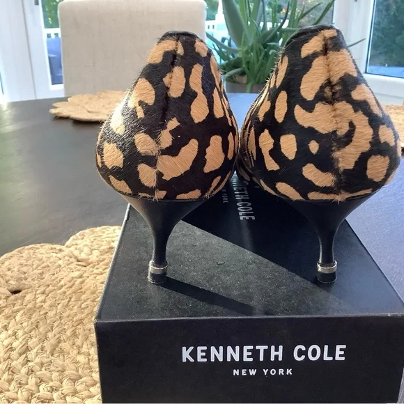 Kenneth Cole Morgan kitten heels - Picture 4 of 4